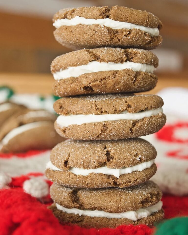 25 Christmas Treats That Will Make You the Star of the Holidays